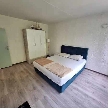 Stan Na Dan Banovo Brdo Apartment *